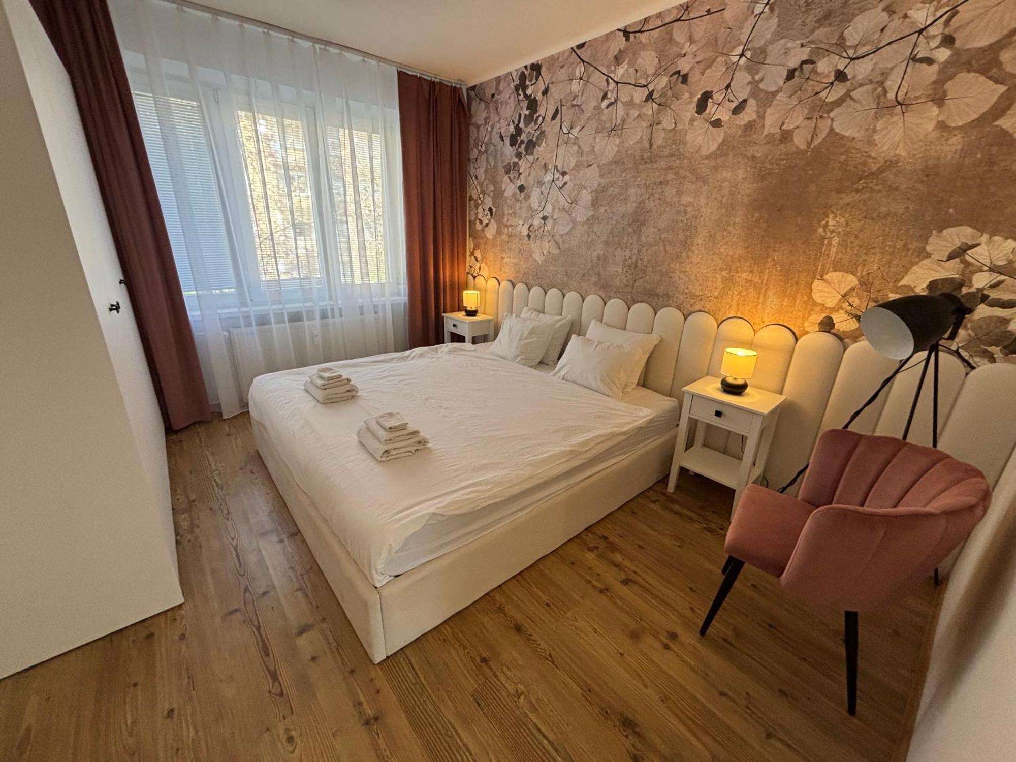 City Heart Luxury Apartment Nové Zámky Exterior foto